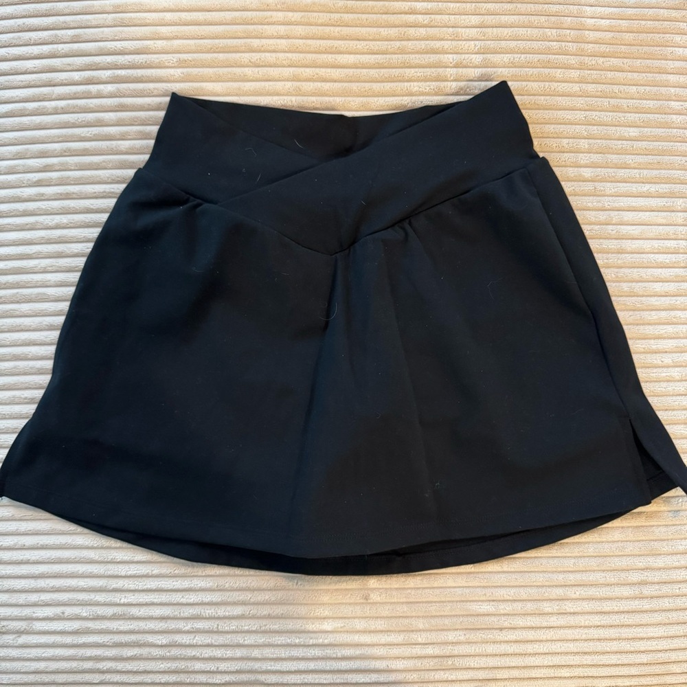 Bo+tee black tennis skirt